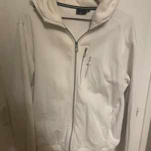Sail Racing hoodie - Sail racing hoodie i bra skick! Storlek L