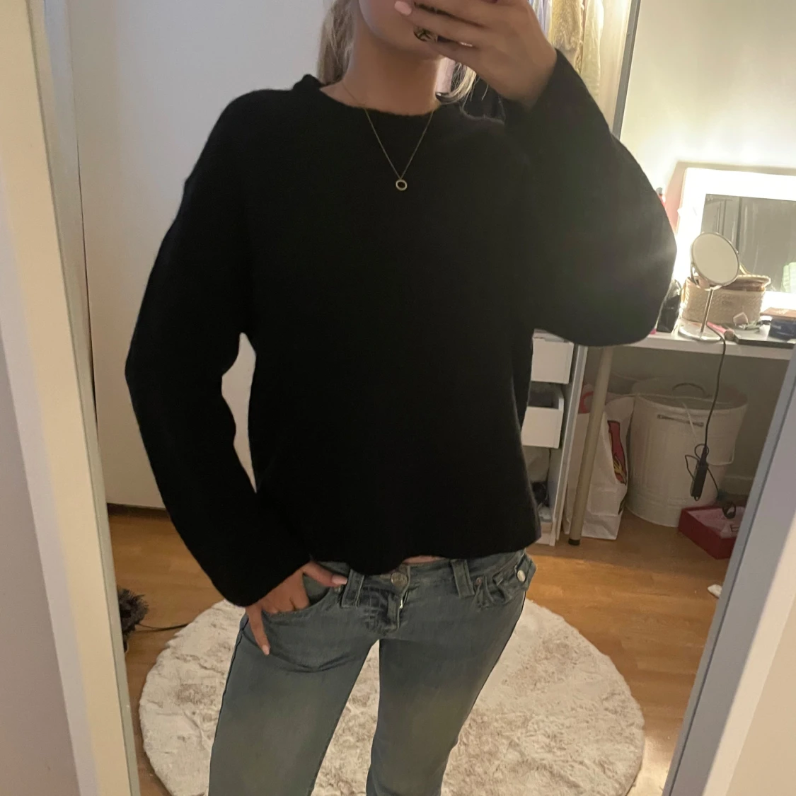 Stickad tröja svart - 1