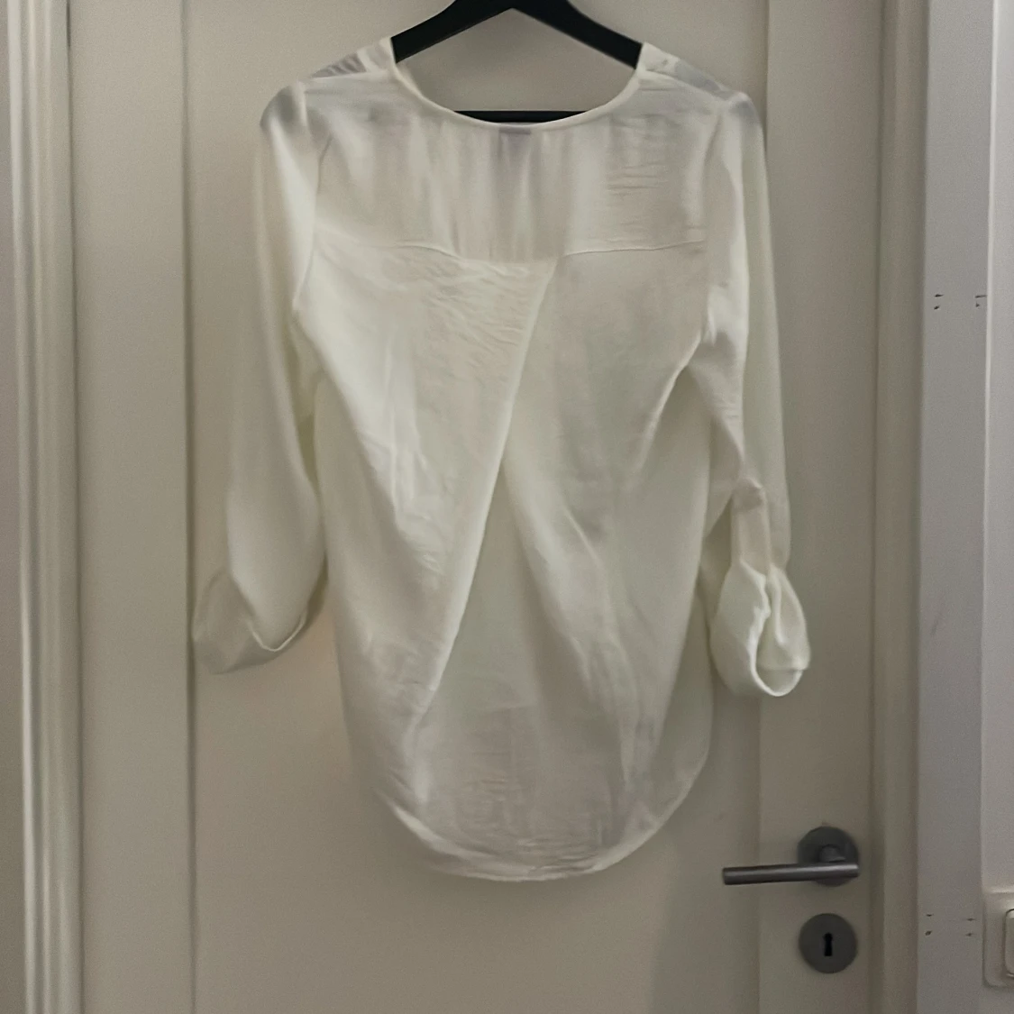 Vit blus ifrån Vero Moda - 2