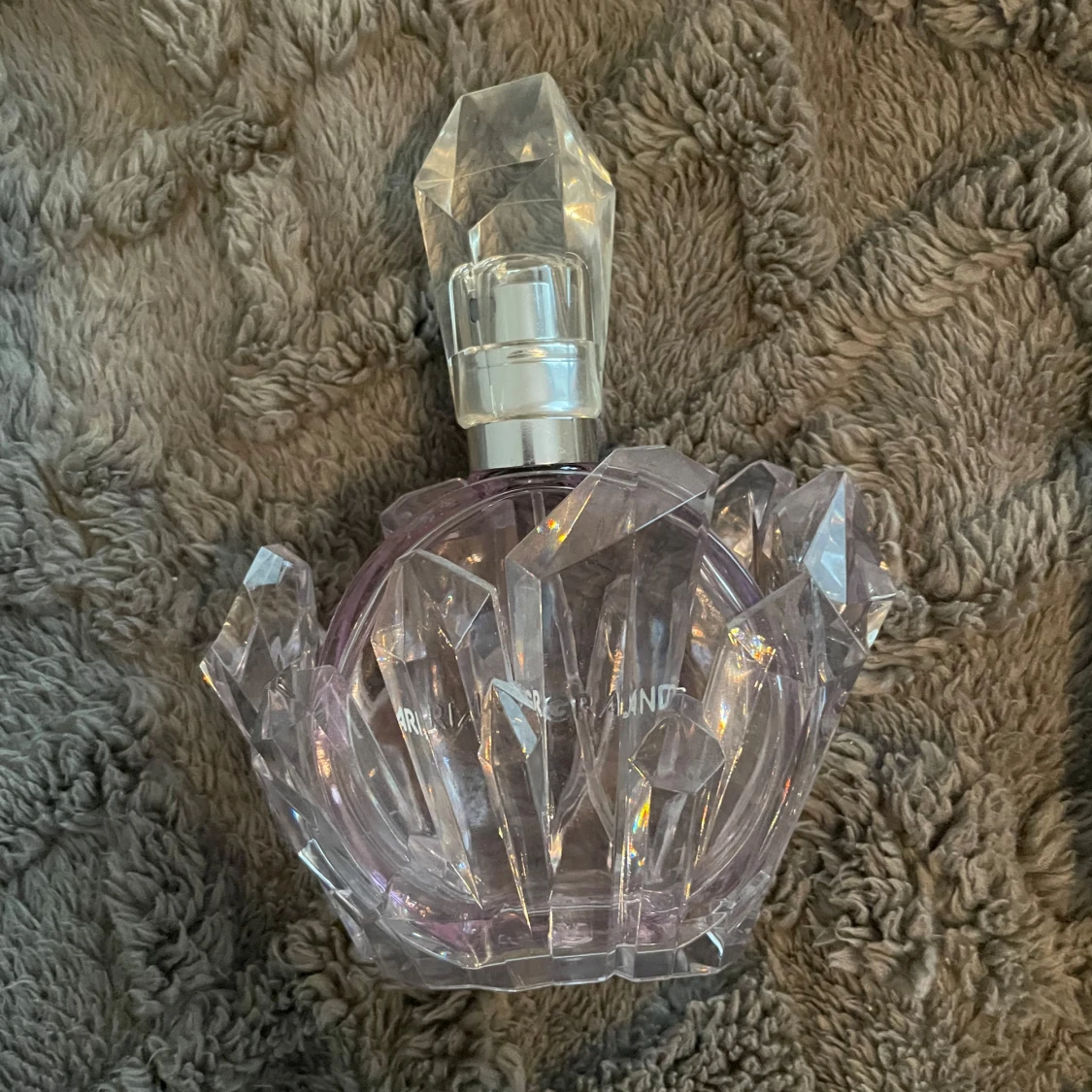 Ariana Grande REM / R.E.M parfym - 1