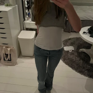 Lowwaisted jeans - Super snygga lowwaisted jeans! Skriv för frågor och annat