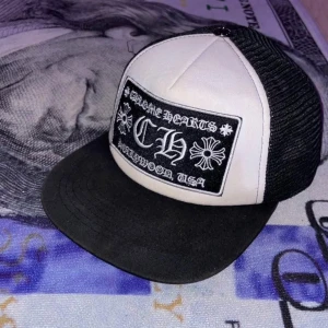 Chrome Hearts HollyWood CH cap - Äkta