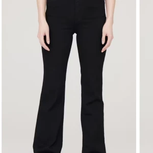 Bootcut jeans - Använda få gånger.