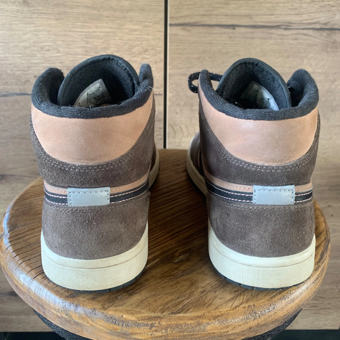 Air Jordan 1 mid se (dark chocolate) - 93