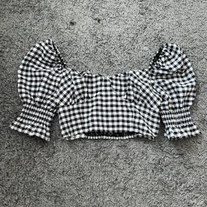 Topp - Jättesöt topp, använd fåtal gånger