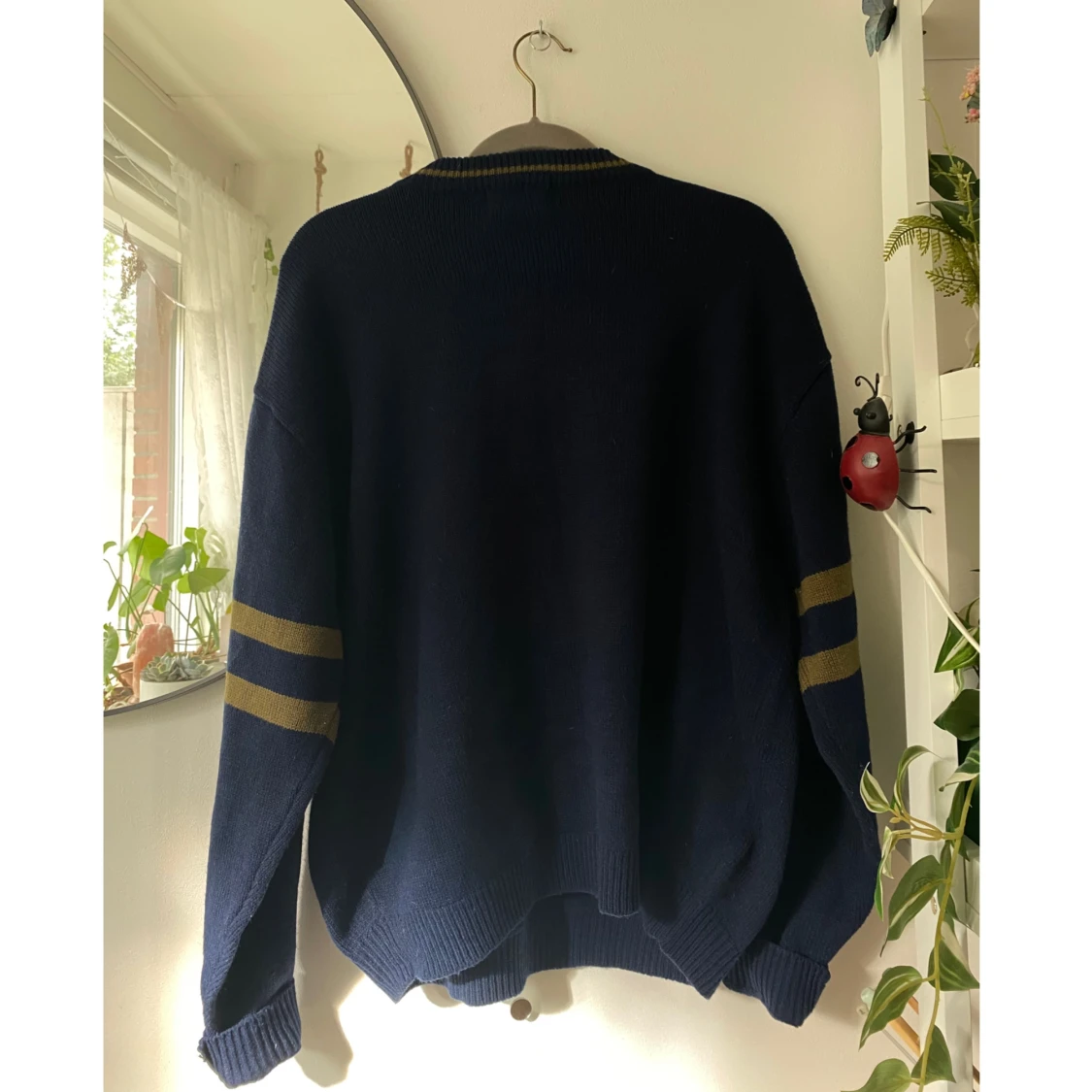 Mörkblå stickad tröja från W.R. Gass - 90