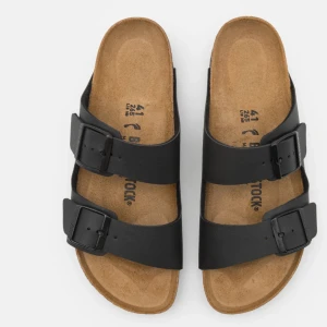 Birkenstock - använda en del men jättebra skick. köpts för 1100kr