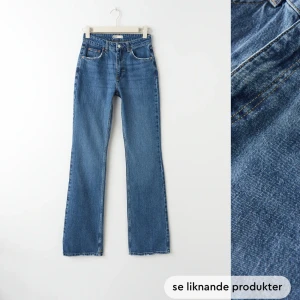 Blå jeans med bootcut - Bootcut jeans från gina!