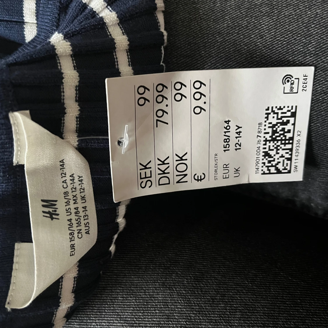 Randig ribbad topp från H&M - 92