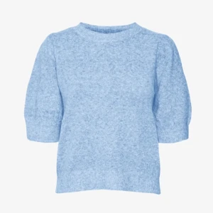 Trekvartsärmad stickad tröja - Trekvartsärmad stickad tröja i stl M men skulle även kunna passa Xs och S. Pris diskuterbart 🤗