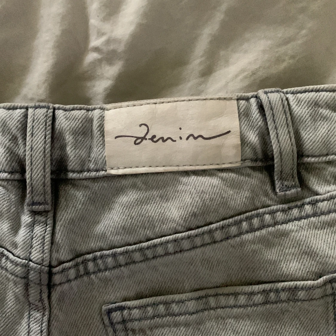 Grå jeansbyxor från Lindex - 92