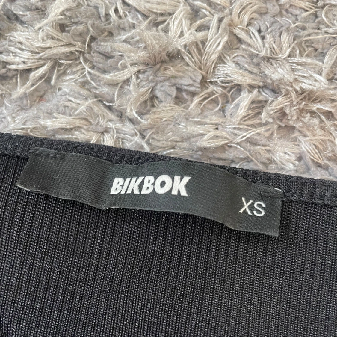 Svart långärmad topp från BikBok - 91