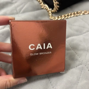 Caia bronzer - Säljer en Caia bronzer i Gold Coast, bra skick paletten sitter fast