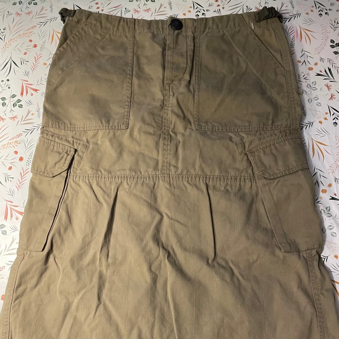 Camouflage grön kjol 