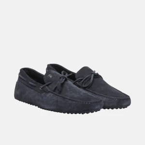 Tod's - Marinblåa  loafers i mocka från Tod's | Kommer direkt ifrån fabrik | Nypris är 6 377 kr |