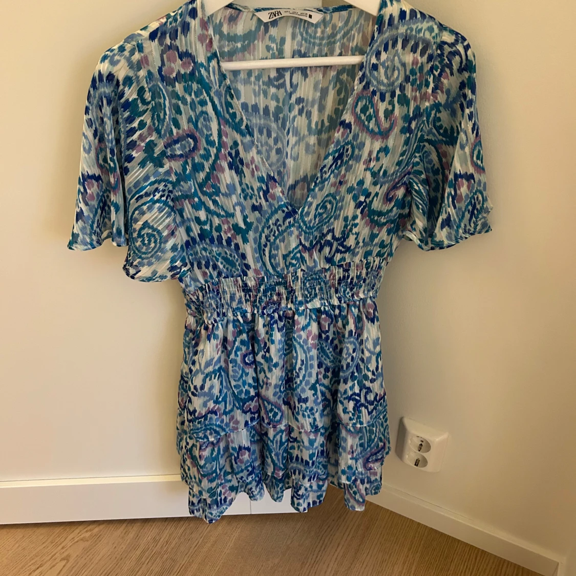 Mönstrad klänning från Zara