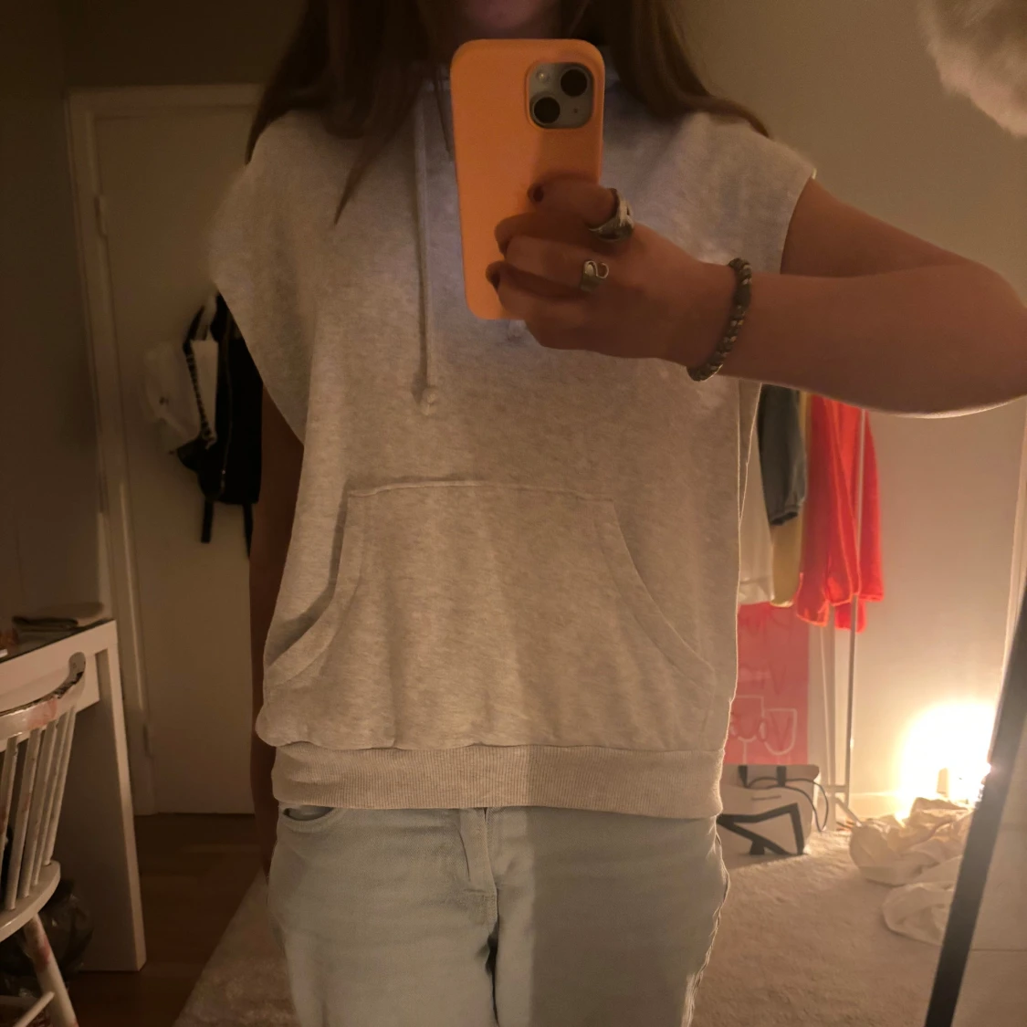 Grå hoodie utan ärmar