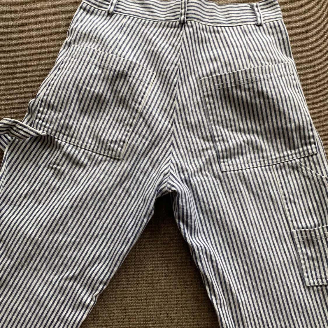 Randiga byxor från Design by si - 90