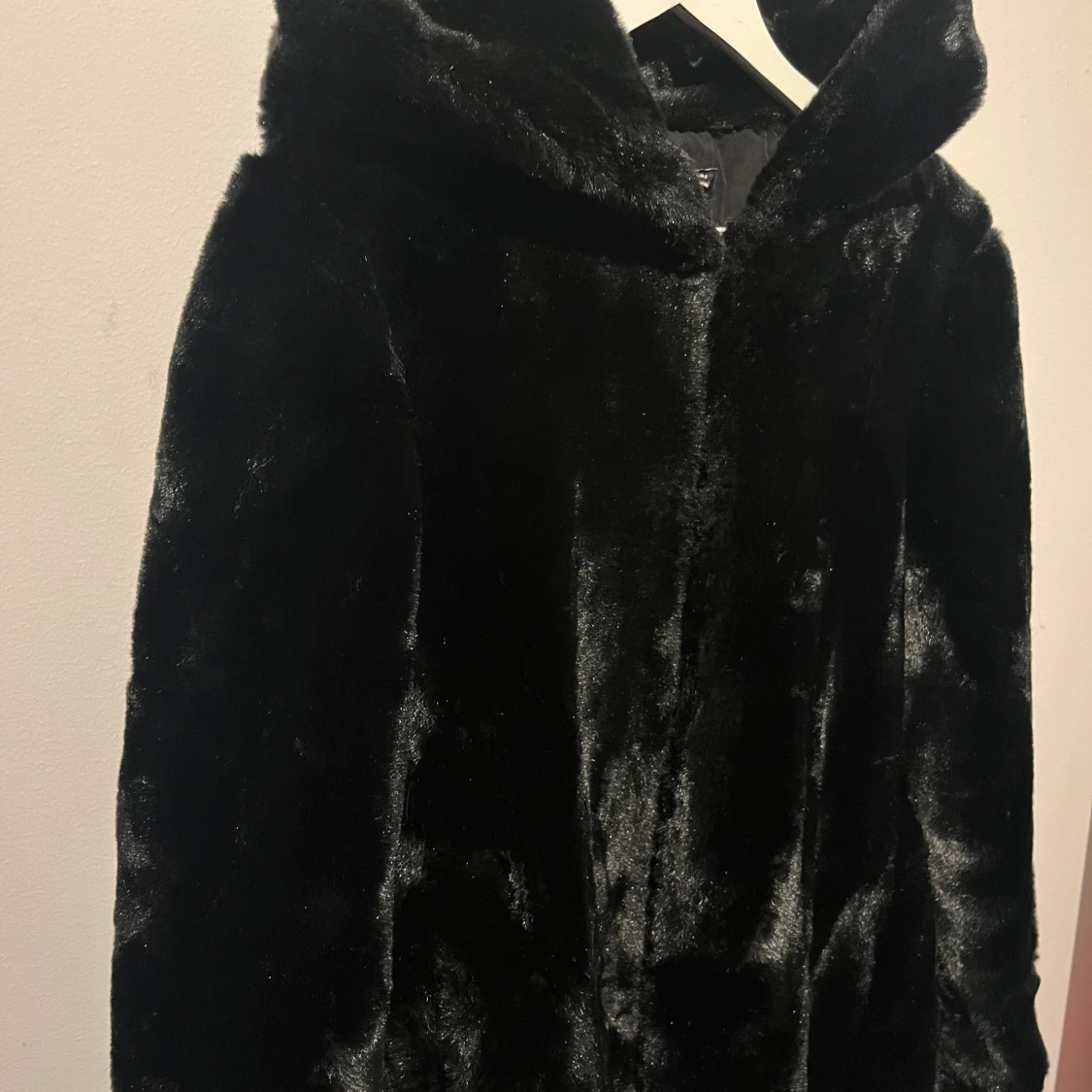 Svart pälsjacka från Zara - 90