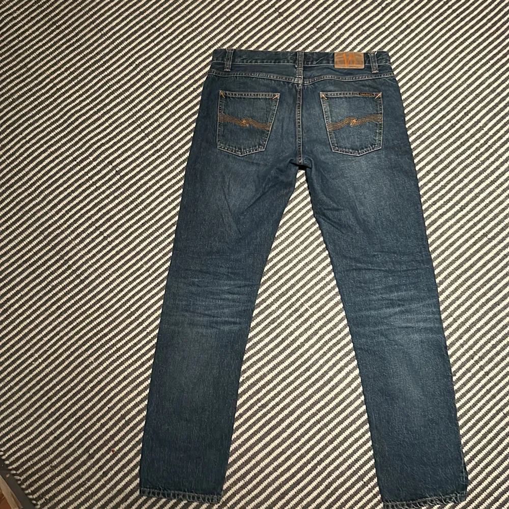 Säljer dessa nudies i 9/10 skick, storlek: W32/L34  nypris 1600kr men säljer för 399kr. Jeans & Byxor.