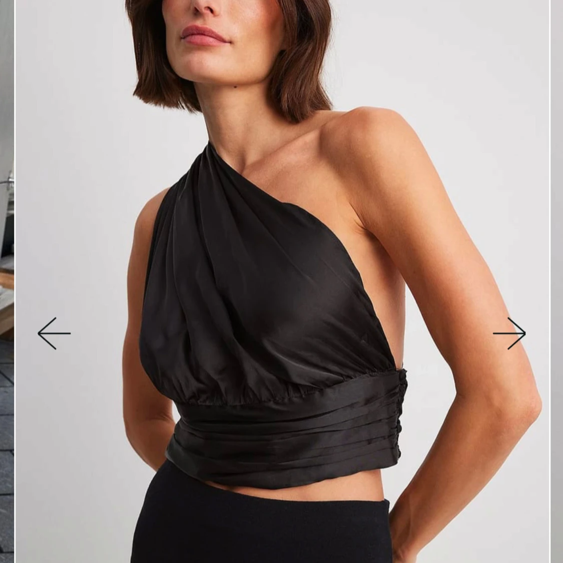 Svart oneshoulder topp