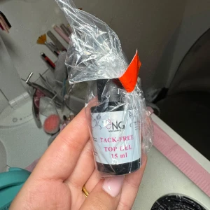 Tack-Free Top Gel  -  Tack-Free Top Gel från Nagelgiganten, oöppnad. 