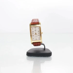 Quartz klocka  - Mycket fin antikklocka med äkta läder.🥰