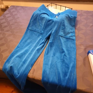Juicy couture del ray, skydyver - Juicy couture del ray, färg: Skydiver blå.