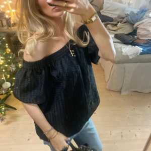 Blus  - SUPER snygg topp❣️❣️❣️tryck gärna på köp nu💕💕