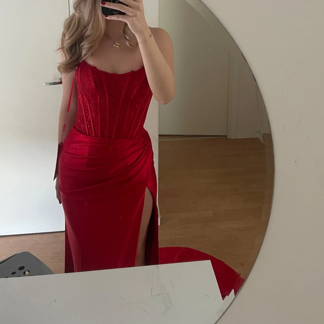 Röd Balklänning med slits - 90