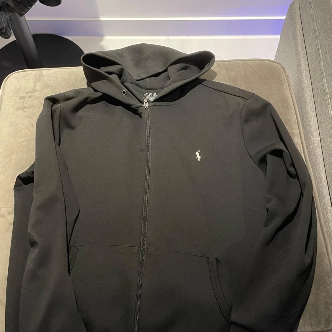 Svart hoodie från Polo Ralph Lauren