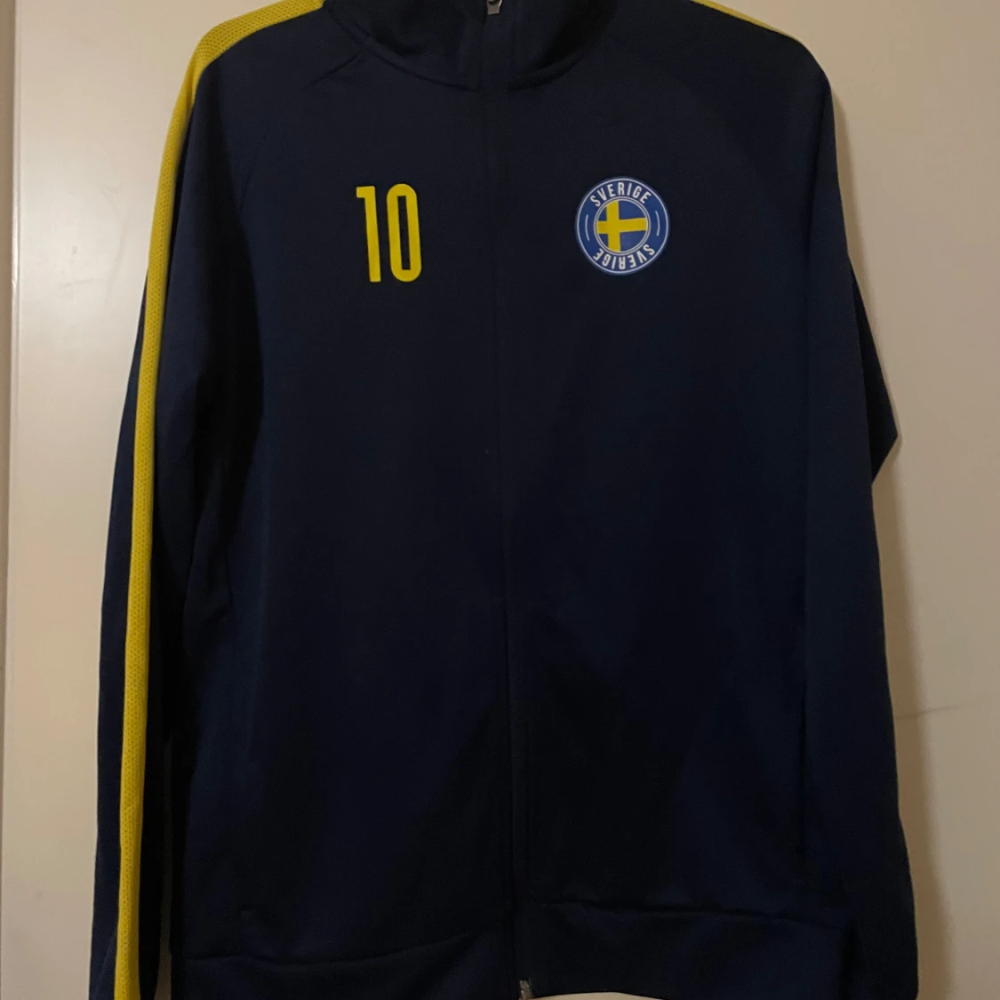 Blå träningsjacka från H&M Sport