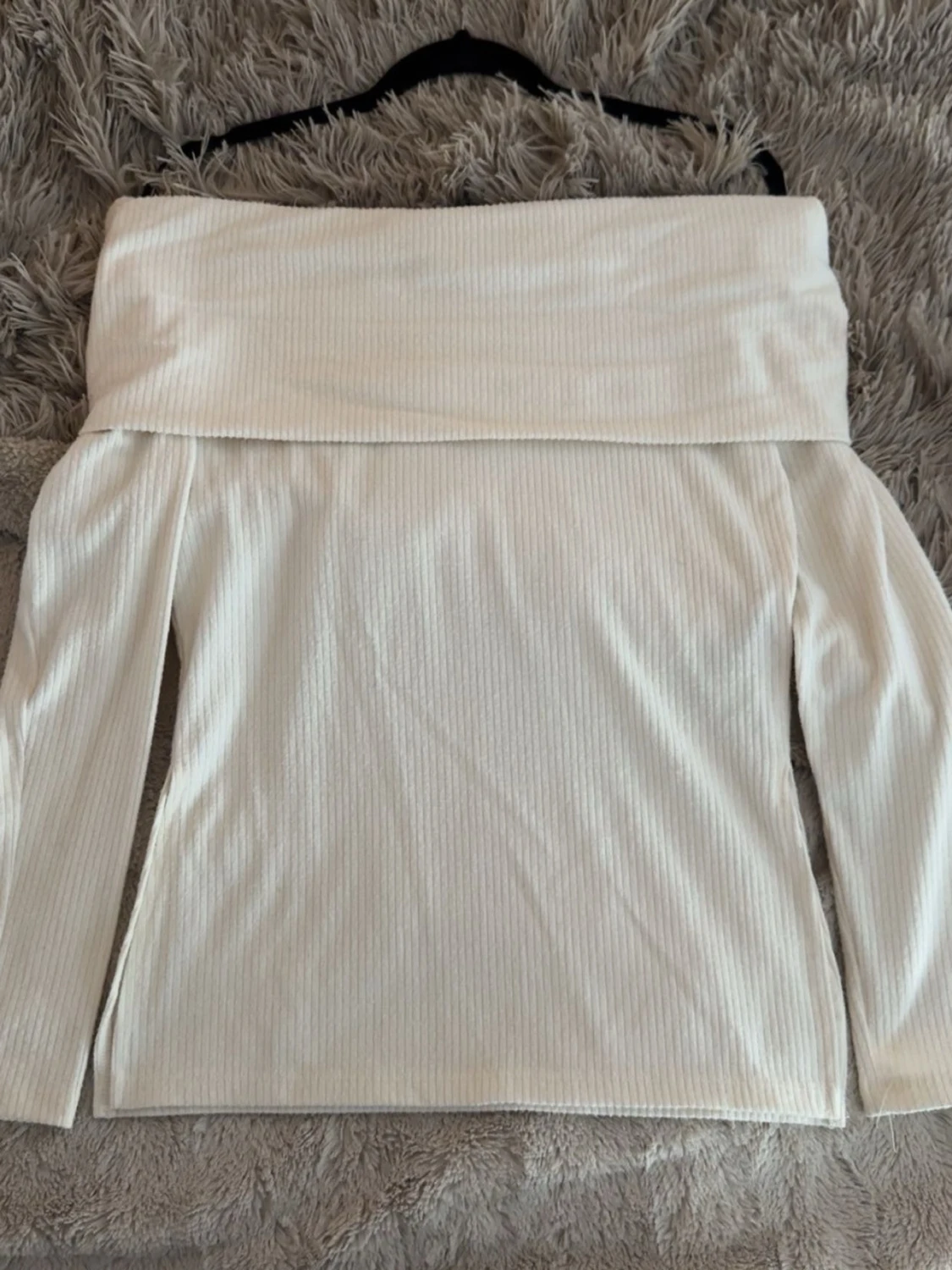 Vit ribbad offshoulder topp