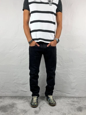 Replay jeans  - Ett par riktigt snygga jeans från Replay i storlek W31 L30 i modellen Anbbas 
