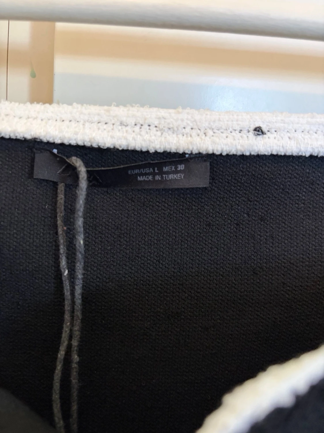 Svart klänning med puffärmar från Zara - 2