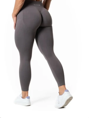 Relode aura tights - Helt nya Relode Aura seamless scrunch tights i färgen earth grey, strl S säljes då de ej passade. Vid frågor eller prisförslag är det bara att höra av sig🥰