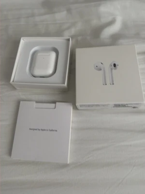 AirPods second gen  - Säljer mina AirPod second gen då jag ej använder de längre 