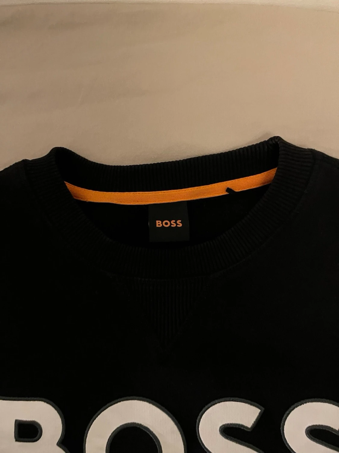 Svart sweatshirt från BOSS - 1