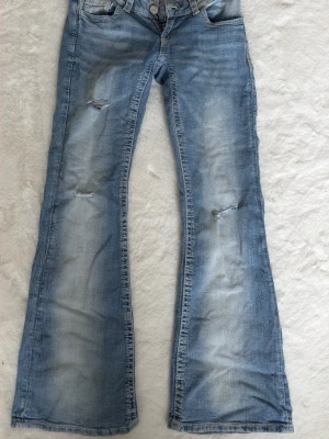 Gina jeans -  säljer dessa fina i den står de ej kommit till användning.🤗