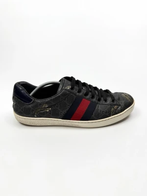 Gucci Ace Skor  - Gucci ace supreme skor | Storlek 42 / UK 8 | Skick /8,510 | Nypris ca 7300kr | 100% autentiska |