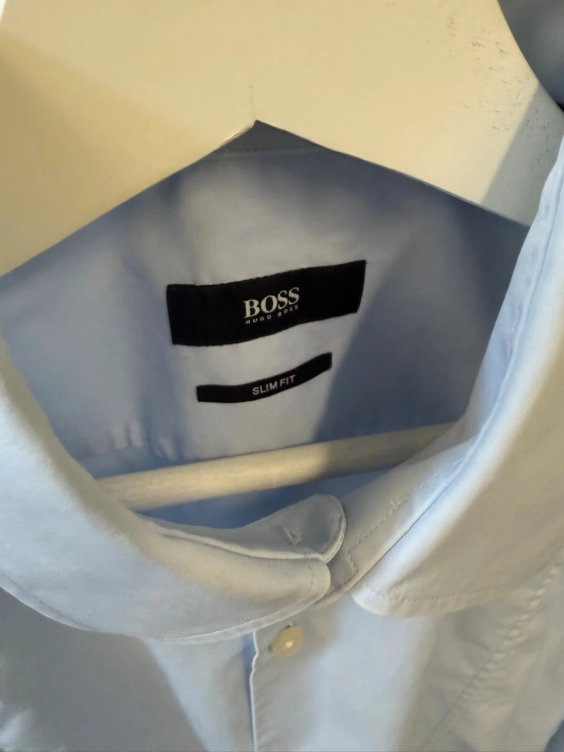 Ljusblå skjorta från Hugo Boss, stl 38 - 1