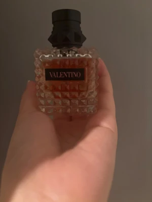 Valentino born in roma - Packetet finns kvar