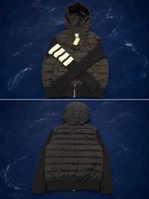 Thom Browne cardigan - Svart Thom Browne cardiganjacka med quiltat mönster och huva. Splitter ny. Perfekt till hösten! 