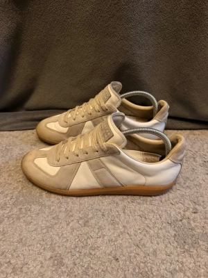 Maison Margiela gats - Vita Maison Margiela gats || Storlek 41 