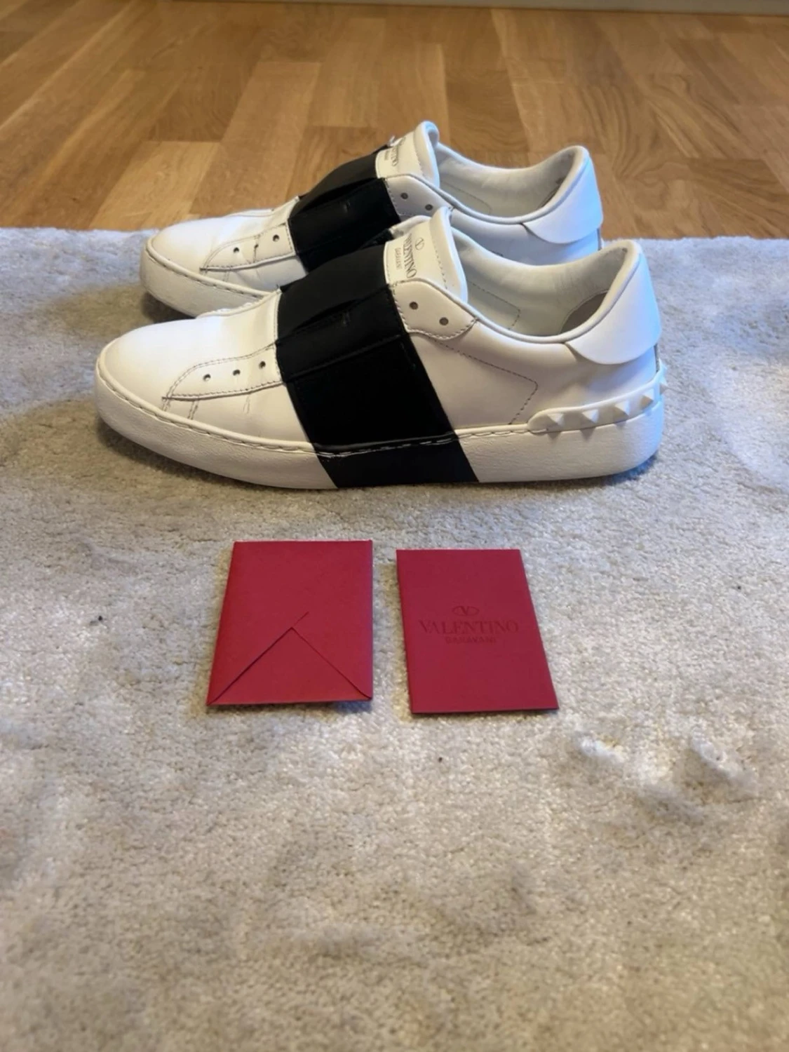 Valentino opens - 2