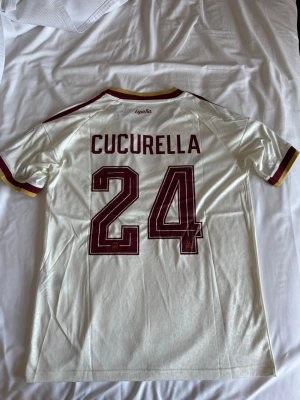 Intressekoll på Cucurella Spanien fotbollströja - Intressekoll på denna helt nya Cucurella Spanien fotbollströja i storleken S