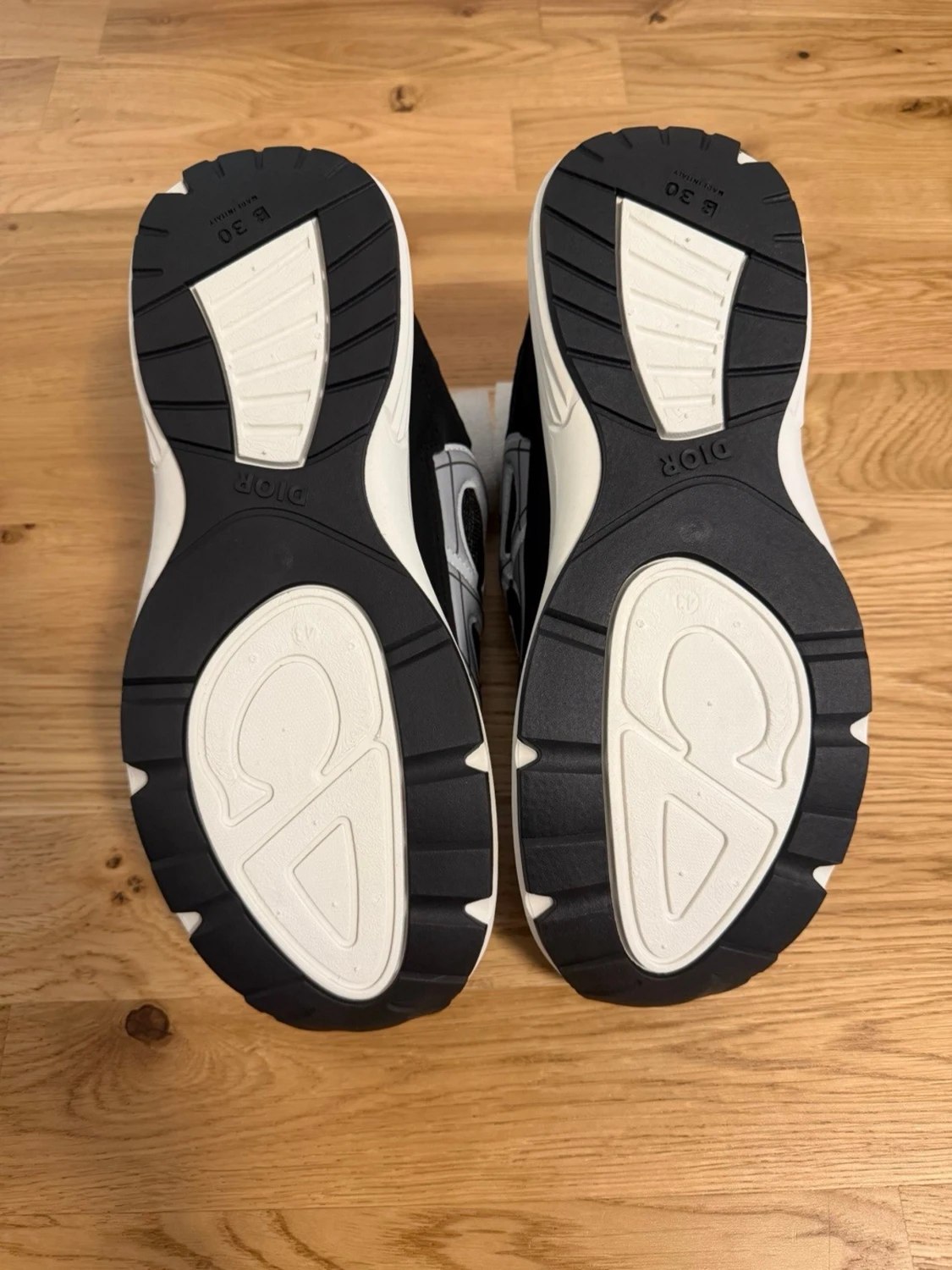 Sneakers - 4