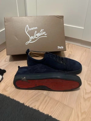 Christian Louboutin  - Fina hörs/vinter skor säljs billigt pga tröttnat och vill ha mig av med dom snabbt