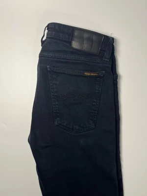 Nudie jeans - 👕 Plagg: Jeans                                                          📏 Storlek: 30/34                                                            🏷️ Märke/Modell: Nudie                                                     ✨ Skick: Fint skick                                                        💬 Vid frågor är det bara att skriva!                                                                                          🛍️ Gramenti
