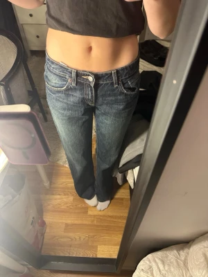 Baggy jeans  - Skitsnygga baggy jeans från Zara! 💓knappt använda 